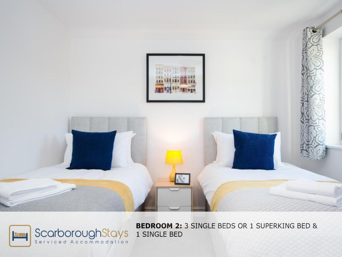 Hibernia Place, 3 Bedroom Townhouse With Patio & Seating Area - Free Parking Scarborough Exterior foto