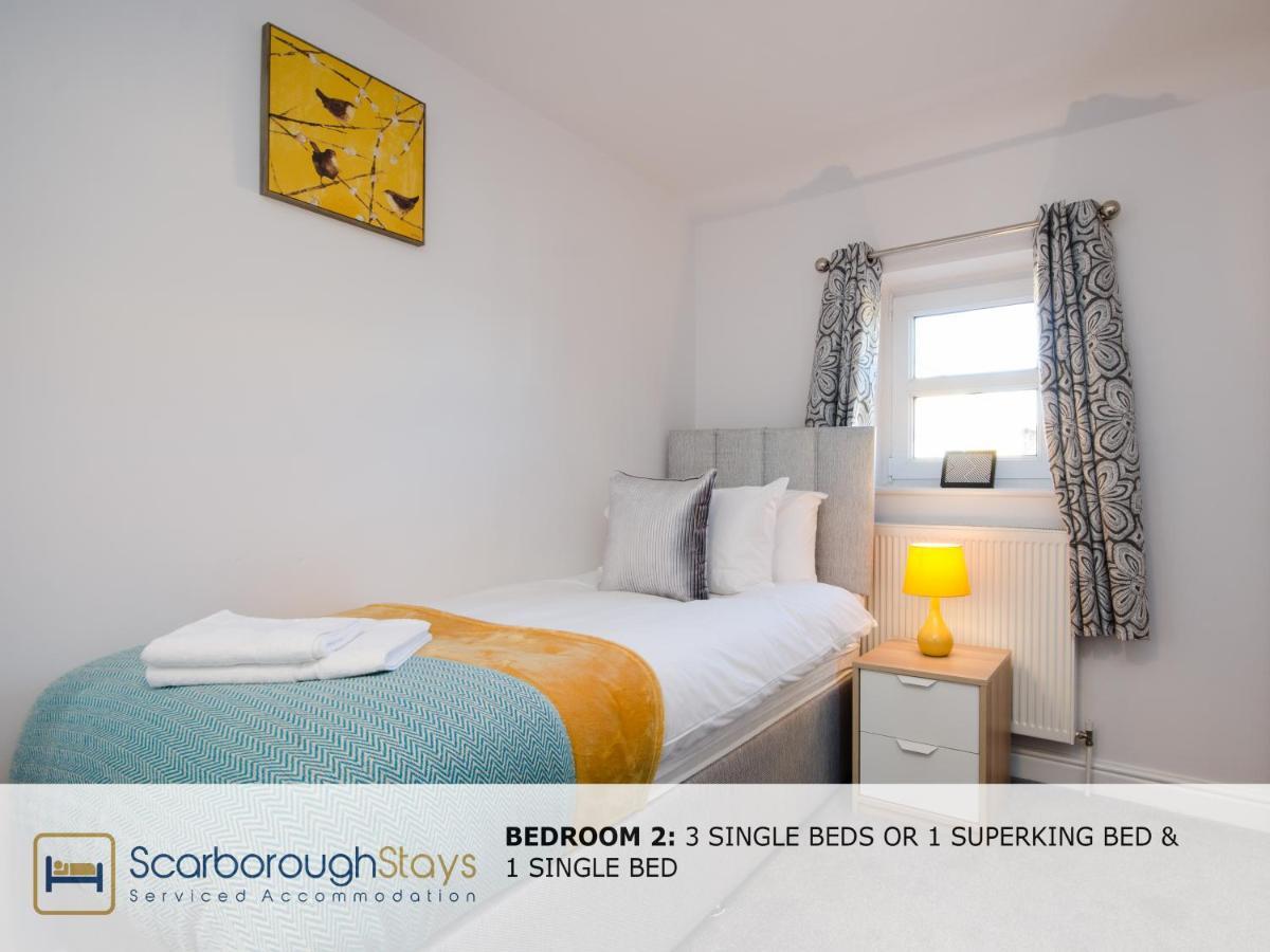 Hibernia Place, 3 Bedroom Townhouse With Patio & Seating Area - Free Parking Scarborough Exterior foto