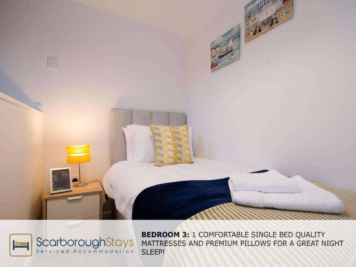 Hibernia Place, 3 Bedroom Townhouse With Patio & Seating Area - Free Parking Scarborough Exterior foto