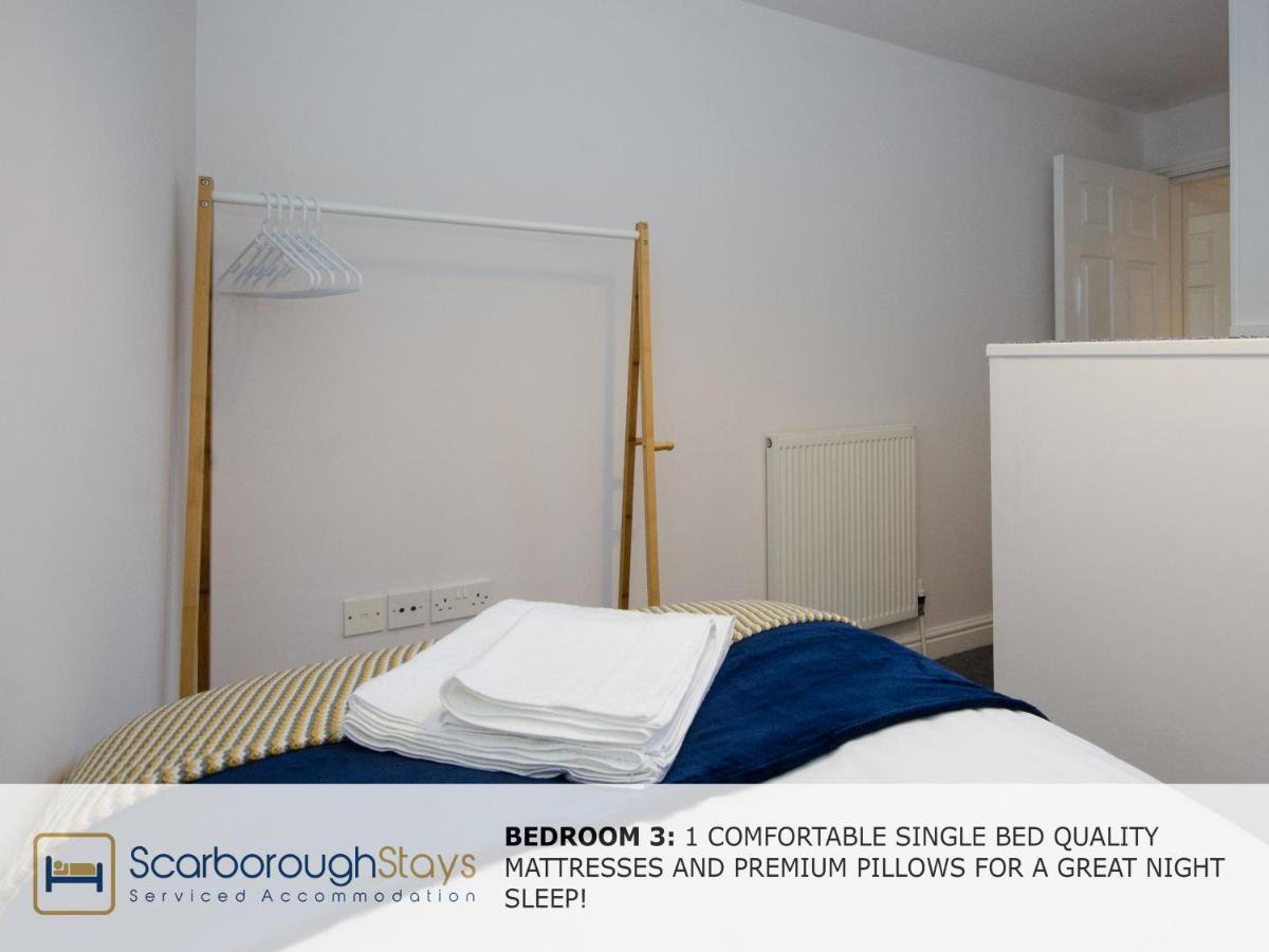 Hibernia Place, 3 Bedroom Townhouse With Patio & Seating Area - Free Parking Scarborough Exterior foto